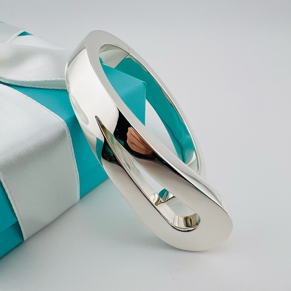 Tiffany Loop Bracelet